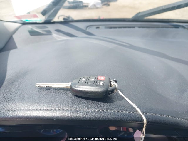 Toyota Corolla S 2014 5YFBURHEXEP114831 Image 11