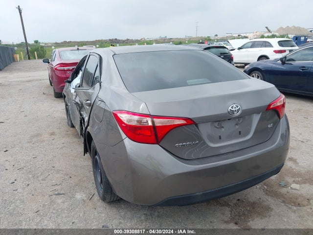 Toyota COROLLA LE 2018 2T1BURHE6JC111399 Image 3