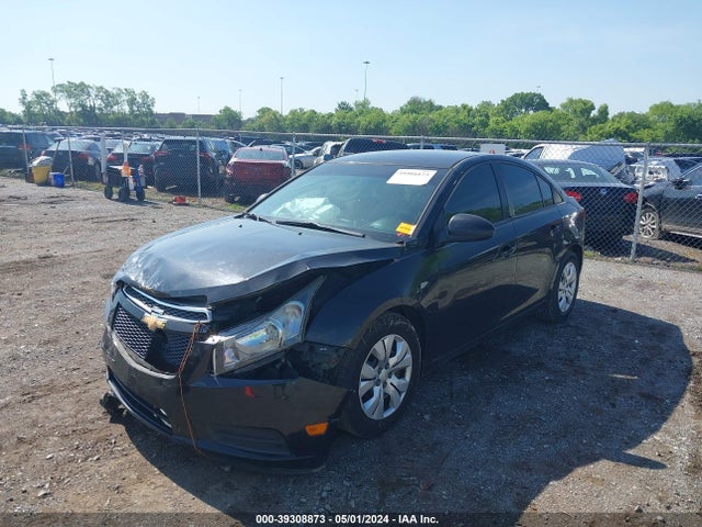 Chevrolet Cruze Ls Auto 2014 1G1PA5SH4E7224889 Image 2