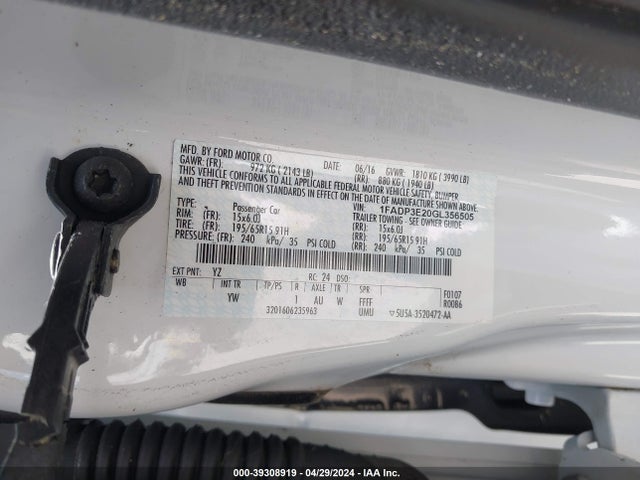 Ford FOCUS S 2016 1FADP3E20GL356505 Image 9
