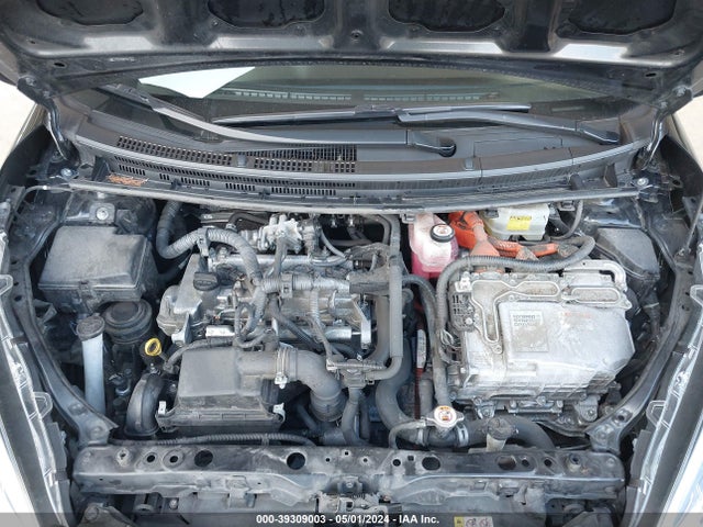 Toyota Prius C One 2018 JTDKDTB38J1617311 Image 10