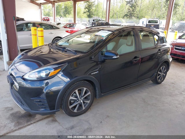 Toyota Prius C One 2018 JTDKDTB38J1617311 Image 2