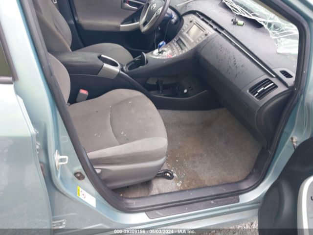 JTDKN3DU1E1748864 Toyota Prius Three