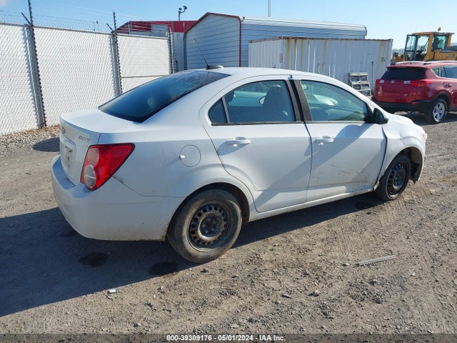 Chevrolet Sonic Ls Auto 2016 1G1JA5SH7G4120066 Image 4