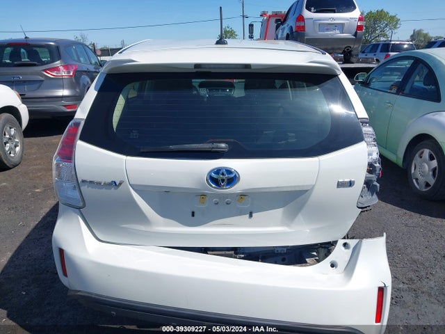 Toyota Prius V Three 2016 JTDZN3EU1GJ049069 Image 16