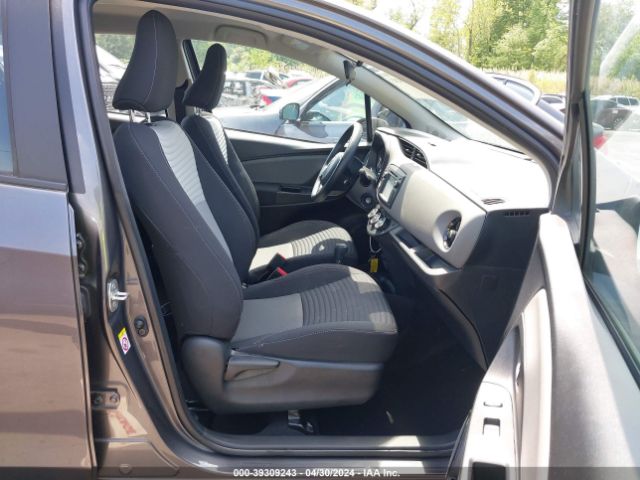VNKKTUD36JA097333 Toyota YARIS LE