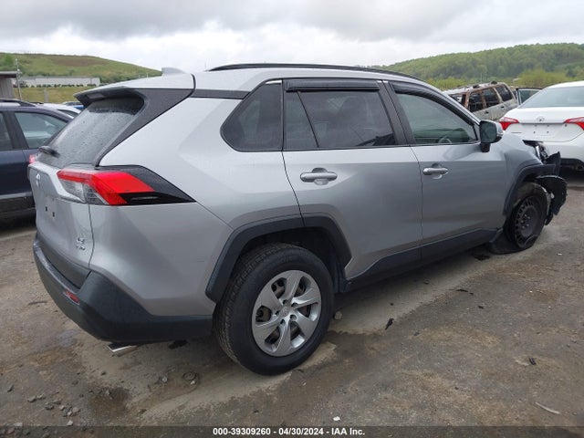 Toyota RAV4 LE 2019 JTMG1RFV2KJ003790 Image 4