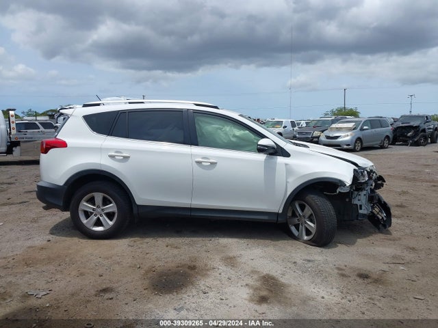 Toyota Rav4 Xle 2014 JTMWFREV5EJ001468 Image 13