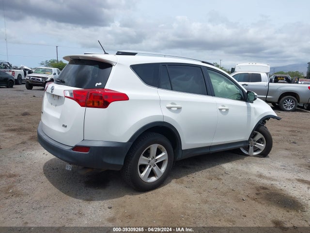 Toyota Rav4 Xle 2014 JTMWFREV5EJ001468 Image 4