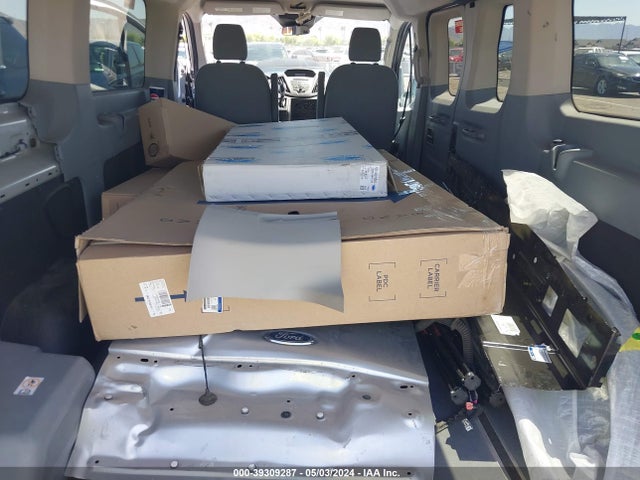 1FMZK1ZM3FKB33177 Ford Transit-150 Xlt