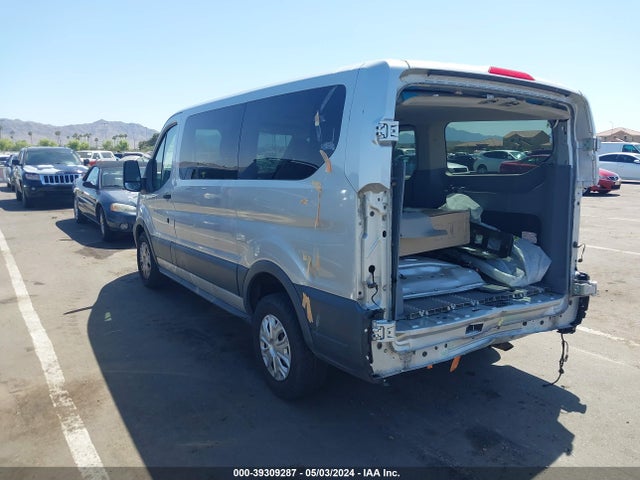 1FMZK1ZM3FKB33177 Ford Transit-150 Xlt