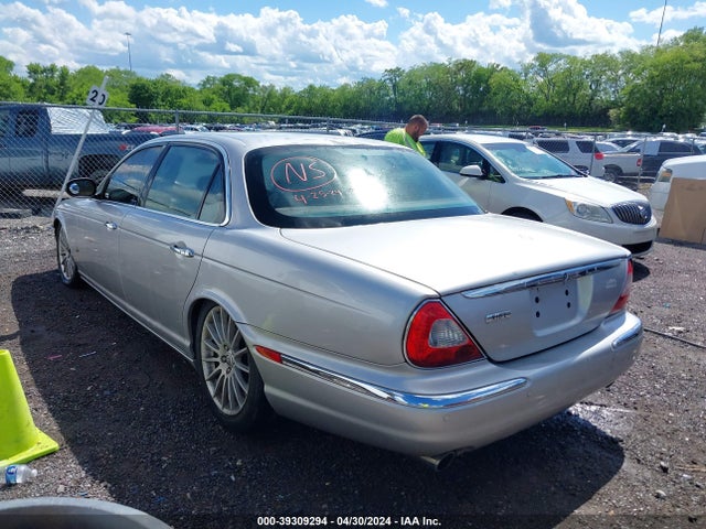 2006 JAGUAR XJ SAJWA79B46SH00576 Photo 2