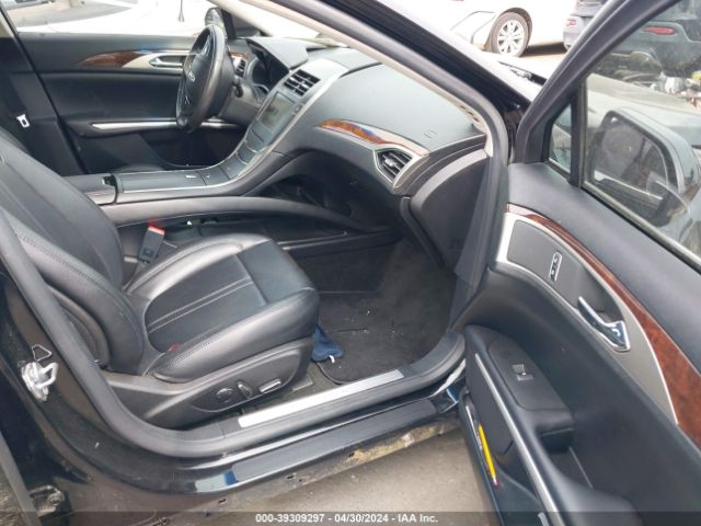 3LN6L2G93GR624396 Lincoln MKZ