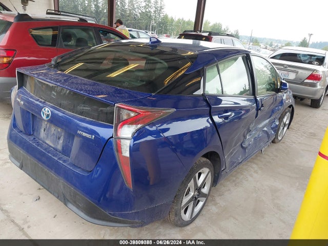 Toyota Prius Three Touring 2016 JTDKARFU6G3527702 Image 4