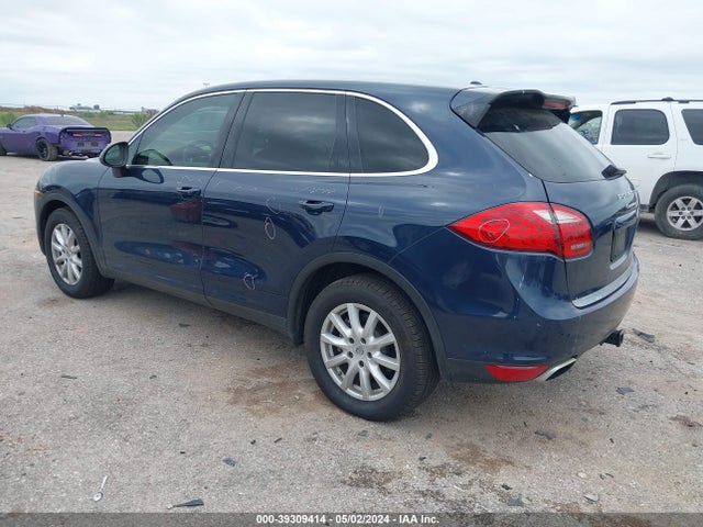 2013 PORSCHE CAYENNE WP1AA2A29DLA03138 Photo 2