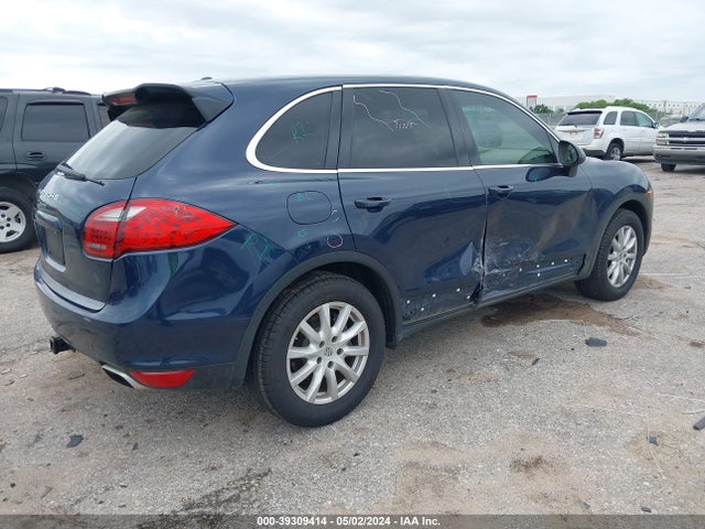 2013 PORSCHE CAYENNE WP1AA2A29DLA03138 Photo 3