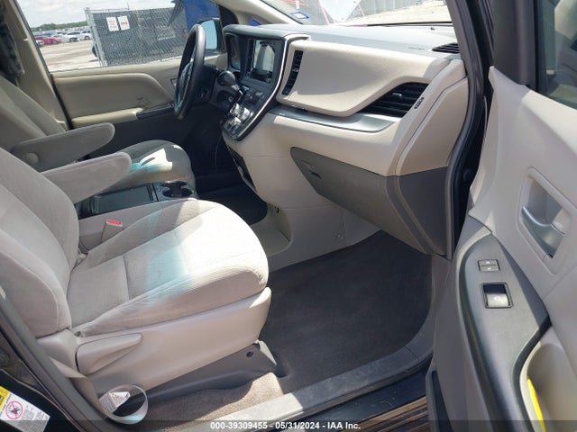 Toyota Sienna Le 8 Passenger 2015 5TDKK3DC2FS563114 Image 5