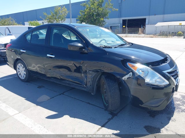 Nissan Versa 1.6 Sv 2018 3N1CN7AP7JL878339 zdjęcie główne