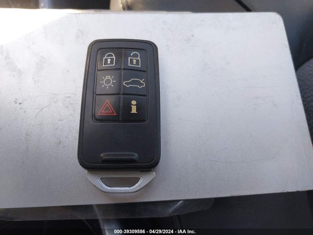YV1952ASXE1181043 Volvo S80