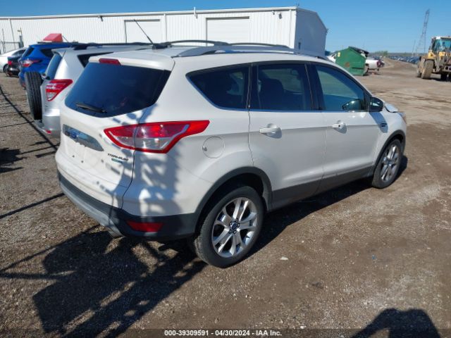 1FMCU9J93FUB94250 Ford Escape Titanium