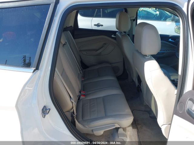 1FMCU9J93FUB94250 Ford Escape Titanium