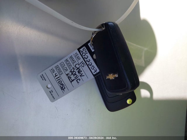 Chevrolet Sonic Lt Auto 2015 1G1JC6SH7F4110152 Image 11