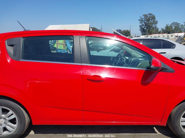 Chevrolet Sonic Lt Auto 2015 1G1JC6SH7F4110152 Image 13