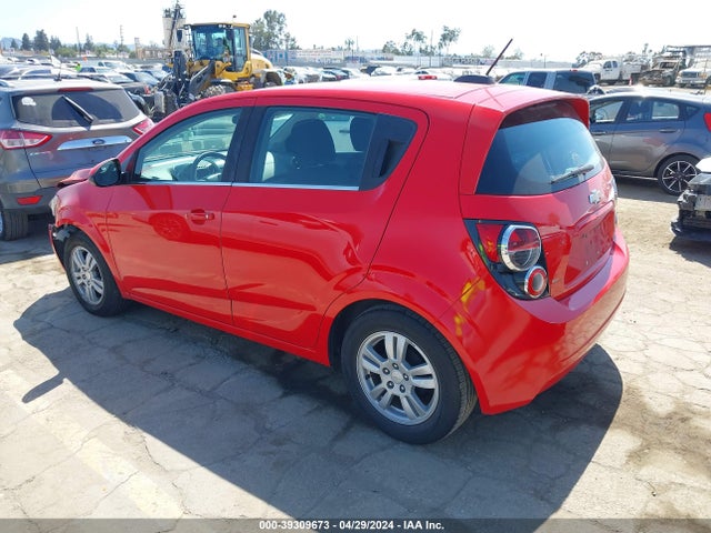 Chevrolet Sonic Lt Auto 2015 1G1JC6SH7F4110152 Image 3
