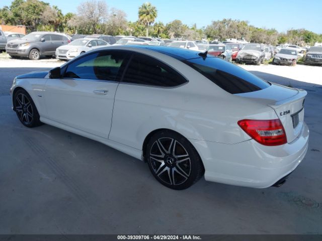 2013 MERCEDES-BENZ C 250 WDDGJ4HB7DG034156 Photo 2