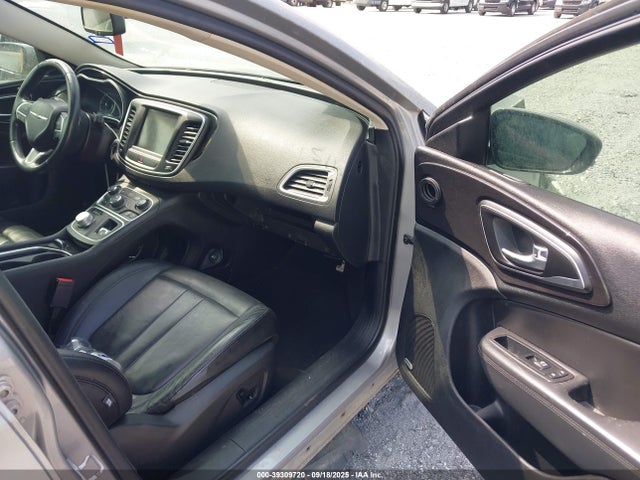 39309720 :رقم المزاد ، 1C3CCCCG5FN515400 vin ، 2015 Chrysler 200 C مزاد بيع