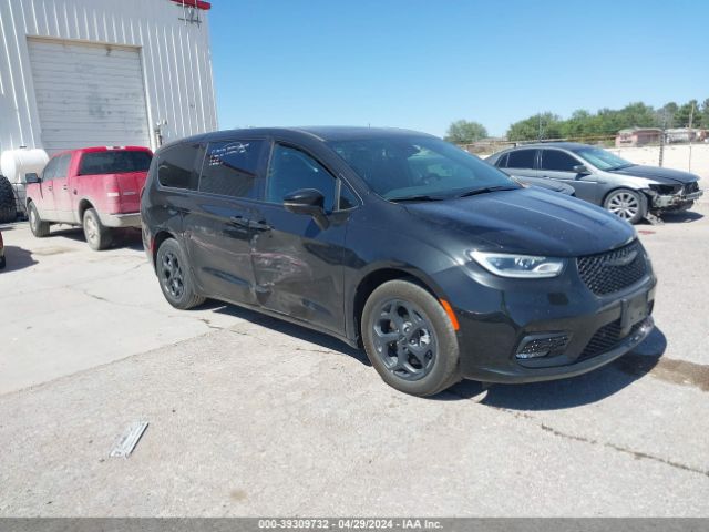 Auction sale of the 2022 Chrysler Pacifica Hybrid Limited, vin: 2C4RC1S73NR137123, lot number: 39309732