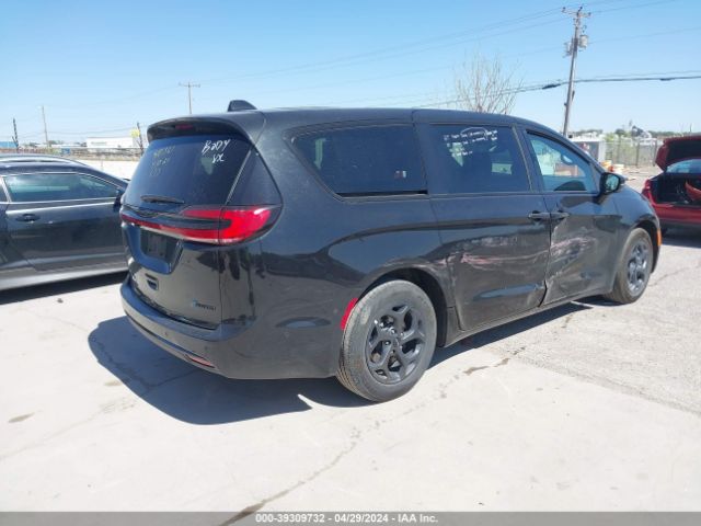 2C4RC1S73NR137123 Chrysler Pacifica Hybrid Limited