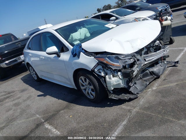 Toyota COROLLA LE 2021 5YFEPMAE0MP200357 головне зображення