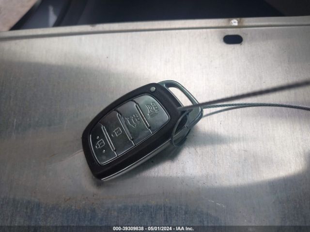 KM8J33A43KU060764 Hyundai Tucson Value