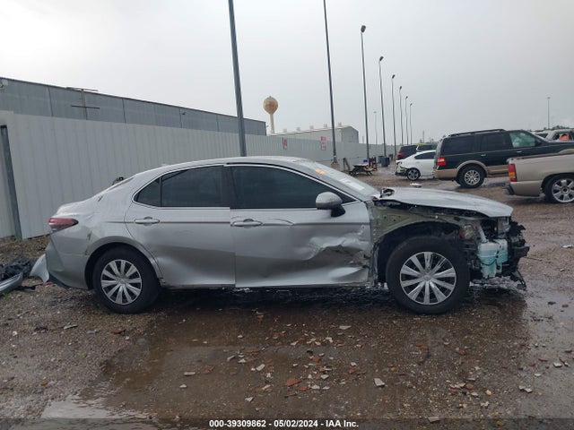 Toyota CAMRY LE 2021 4T1C31AK4MU562634 Image 14