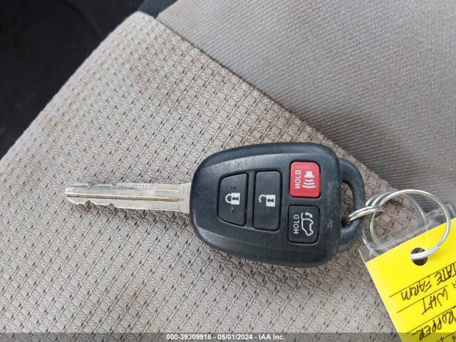 Toyota Rav4 Xle 2016 2T3RFREV9GW468815 Image 11