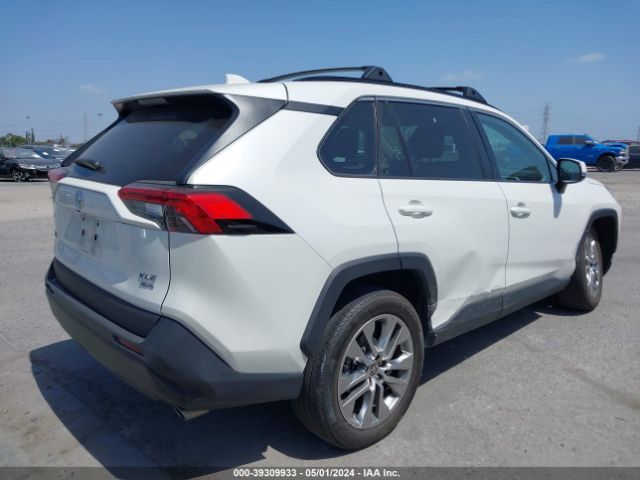 2022 TOYOTA RAV4 2T3A1RFV6NW307961 Photo 3
