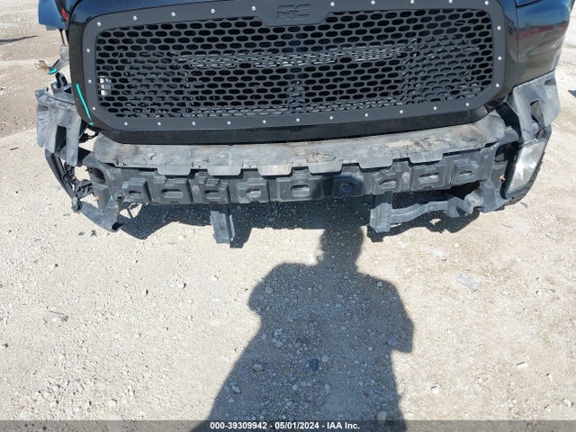 1C6RR6FT3FS582858 RAM 1500 Express