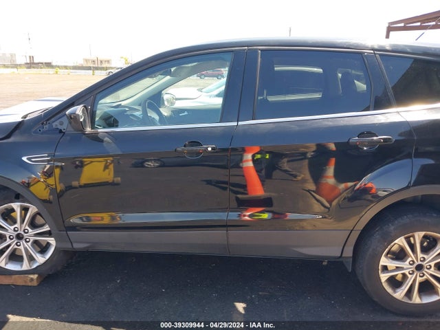 Ford ESCAPE SE 2017 1FMCU0G91HUB04390 Image 15