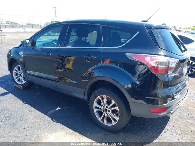 Ford ESCAPE SE 2017 1FMCU0G91HUB04390 Image 3