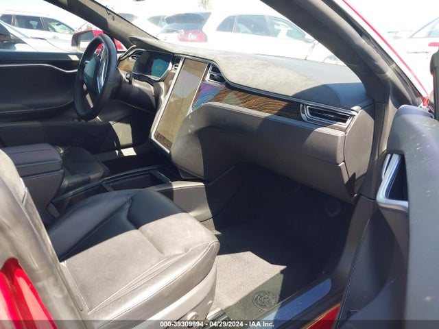 Tesla Model S 60/70/75/85 2016 5YJSA1E15GF148573 Image 5