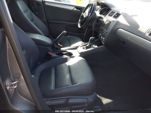 3VWDB7AJ7HM324886 Volkswagen Jetta 1.4t Se