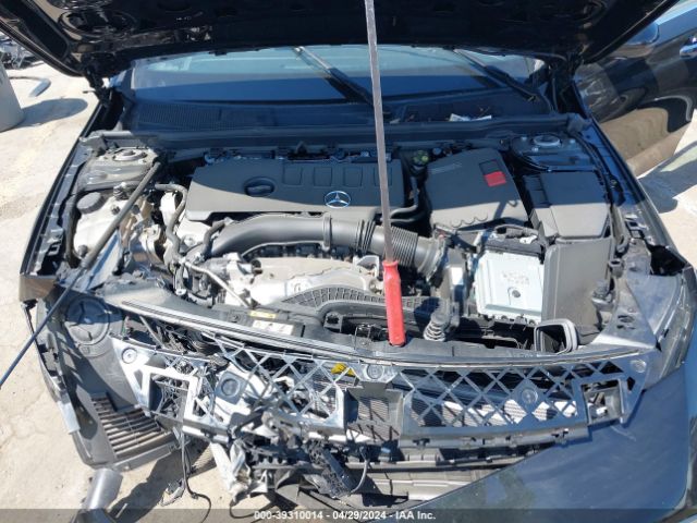 W1K3G4EB5NJ364688 Mercedes-Benz A 220