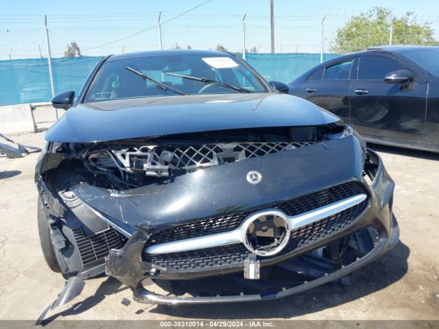 W1K3G4EB5NJ364688 Mercedes-Benz A 220