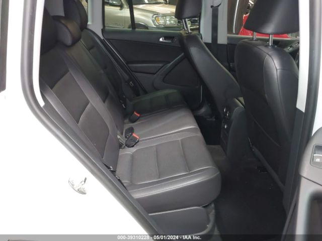 WVGAV3AX2EW574053 Volkswagen TIGUAN SE