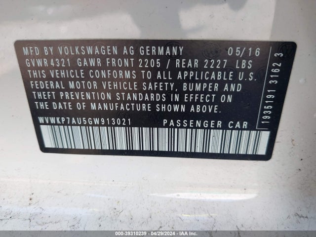 WVWKP7AU5GW913021 Volkswagen E-golf Se