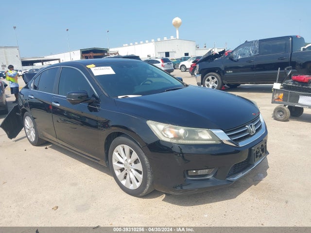 2014 1HGCR2F84EA306925 main image