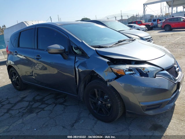 Nissan Versa Note S 2018 3N1CE2CP0JL355129 main image