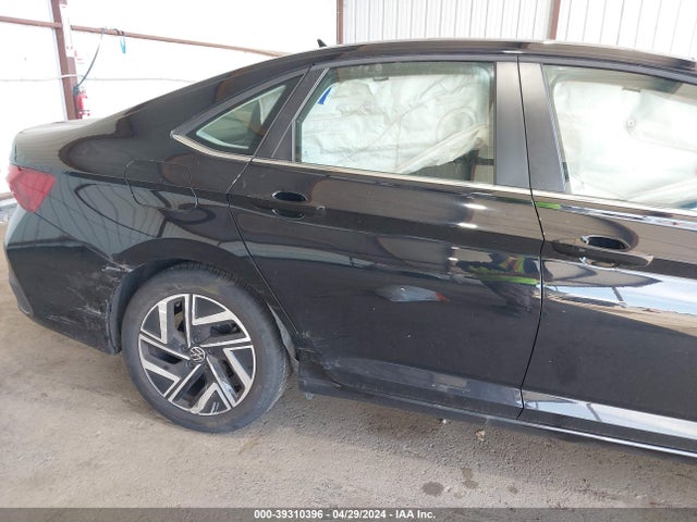 3VWGM7BU6NM010304 Volkswagen Jetta 1.5t Sel
