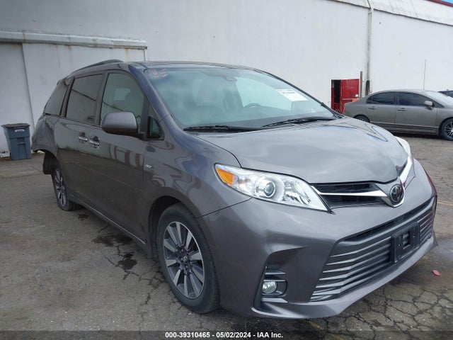 Toyota Sienna Xle 7 Passenger 2018 5TDDZ3DC3JS199427 main image